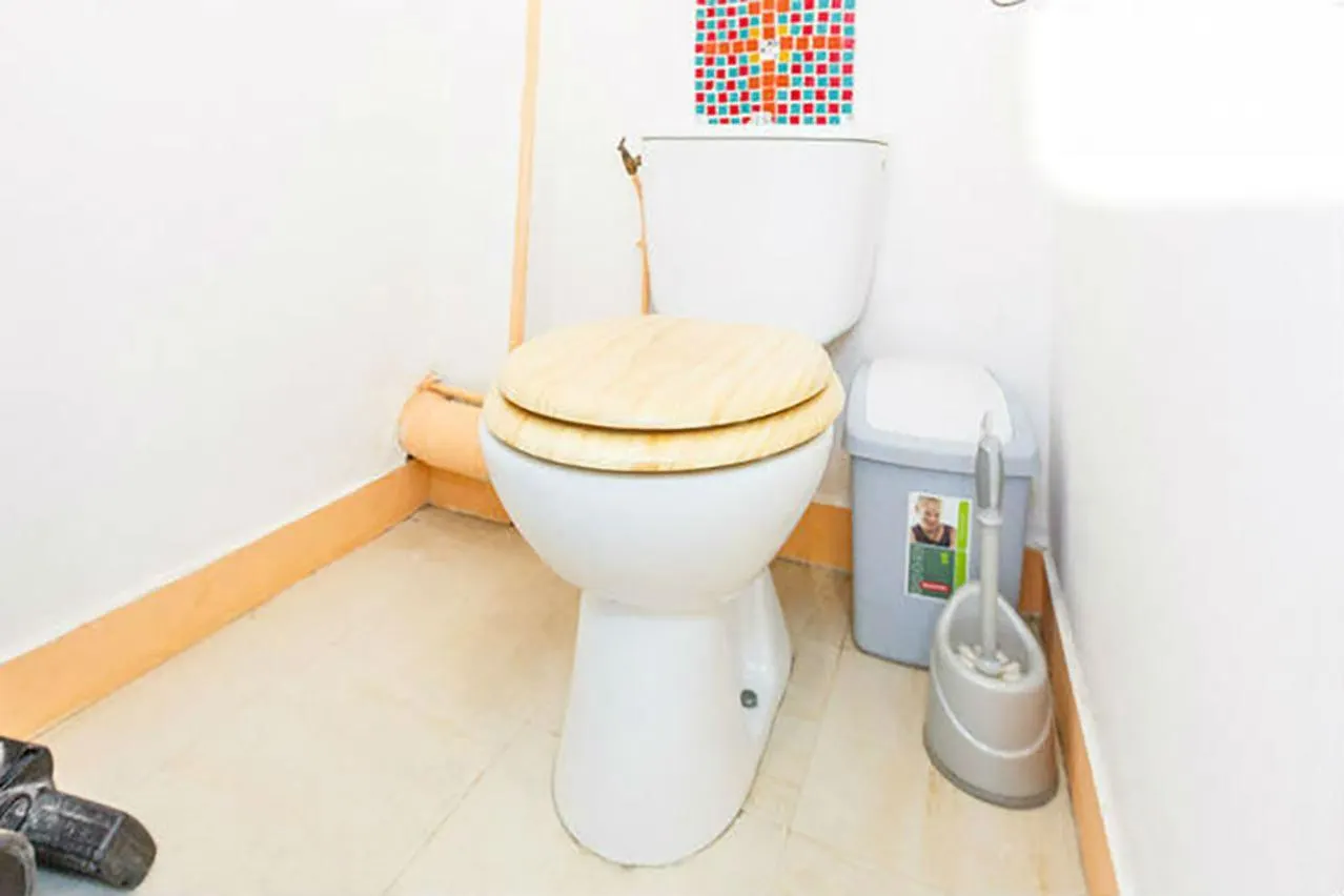 Homestay Room In Apartment With View Of The Eiffel Tower Paris